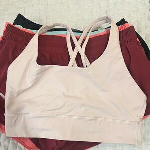 Light pink lululemon sports bra